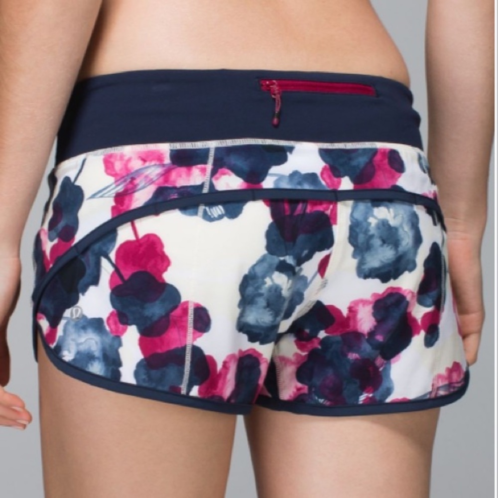 Lululemon Run: Speed Short size 6 
Inky Floral Ghost Inkwell Bumble Berry